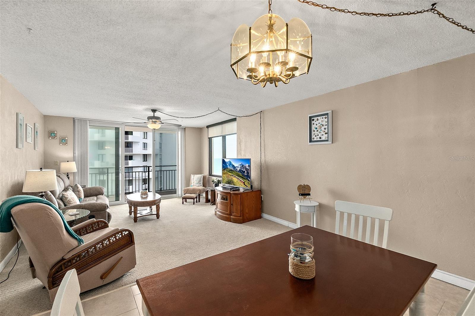 Image 7 of 49 For 3051 Atlantic Avenue 1806