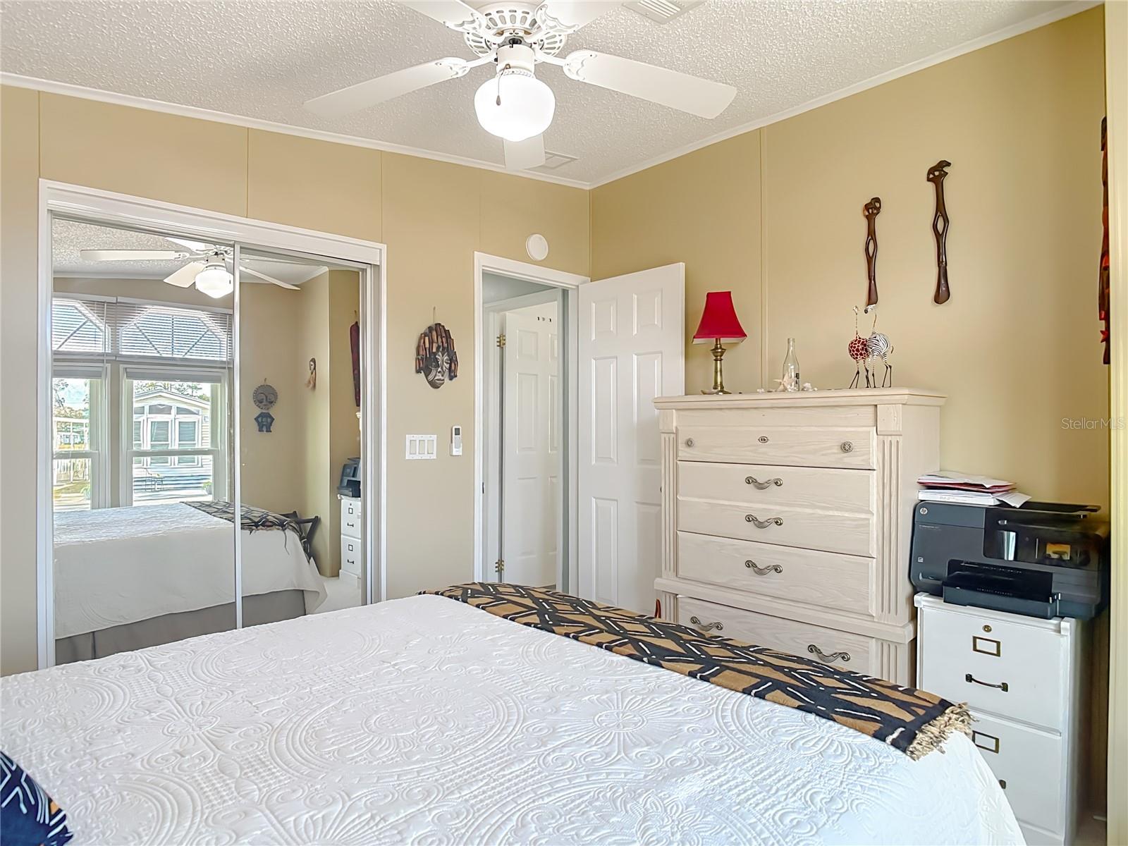 Listing photo id 23 for 70 & 71 Eagle Point S