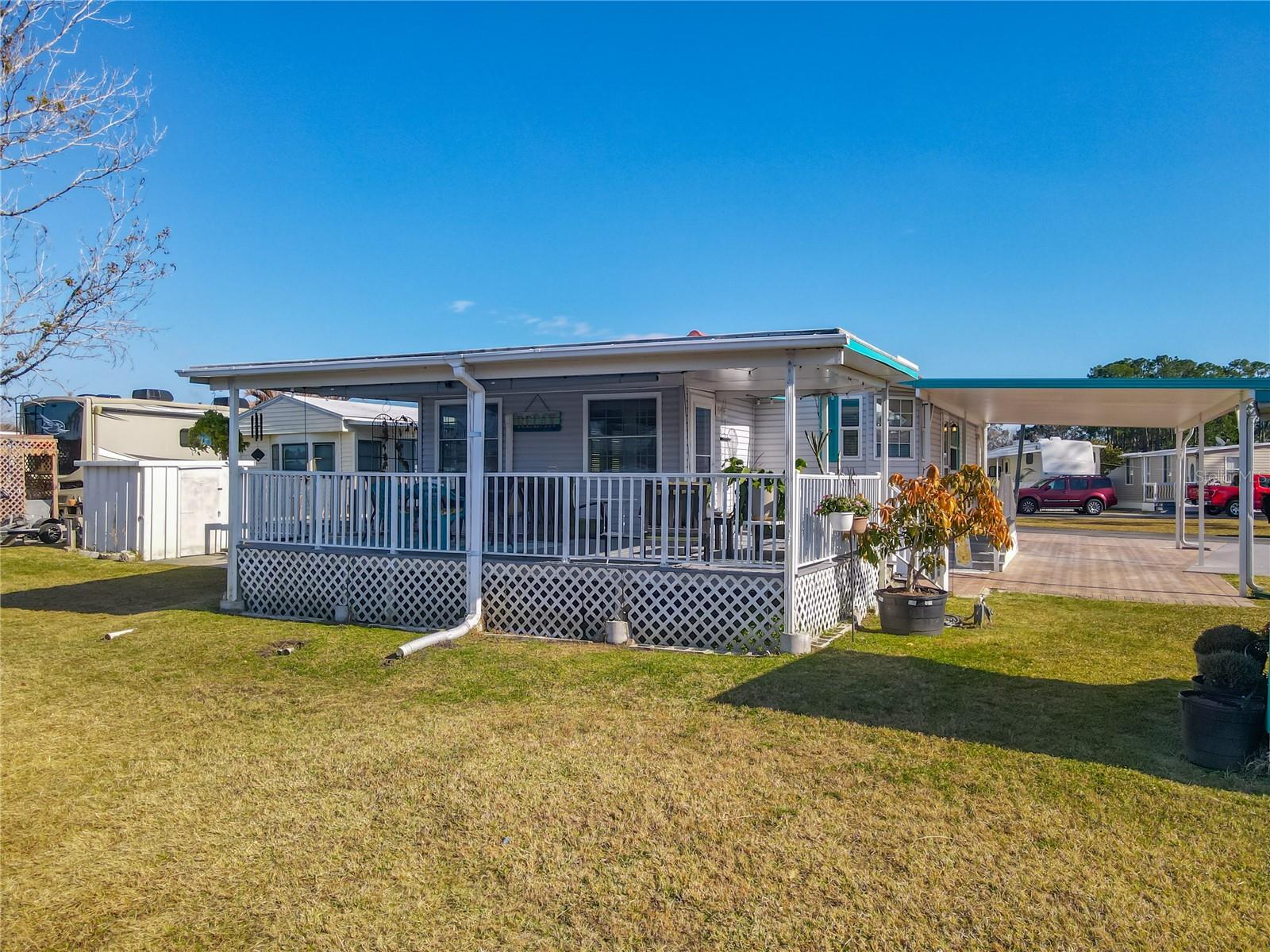 Listing photo id 31 for 70 & 71 Eagle Point S