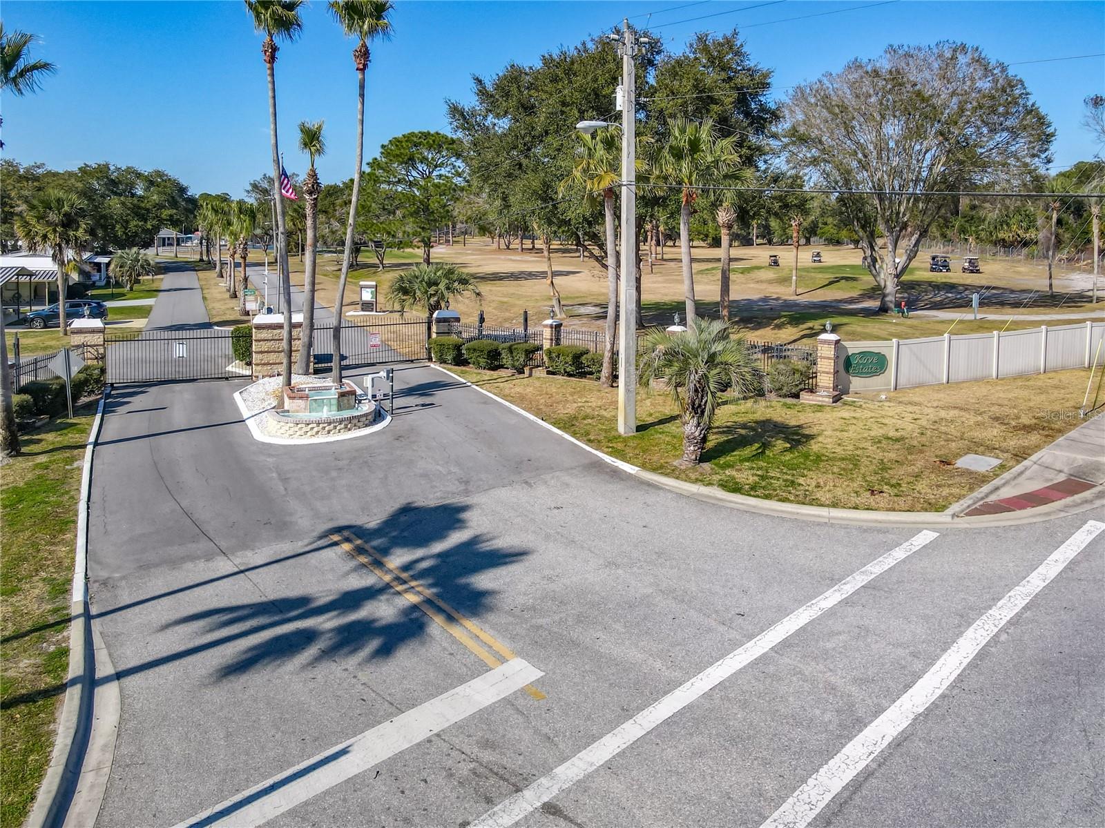 Listing photo id 38 for 70 & 71 Eagle Point S