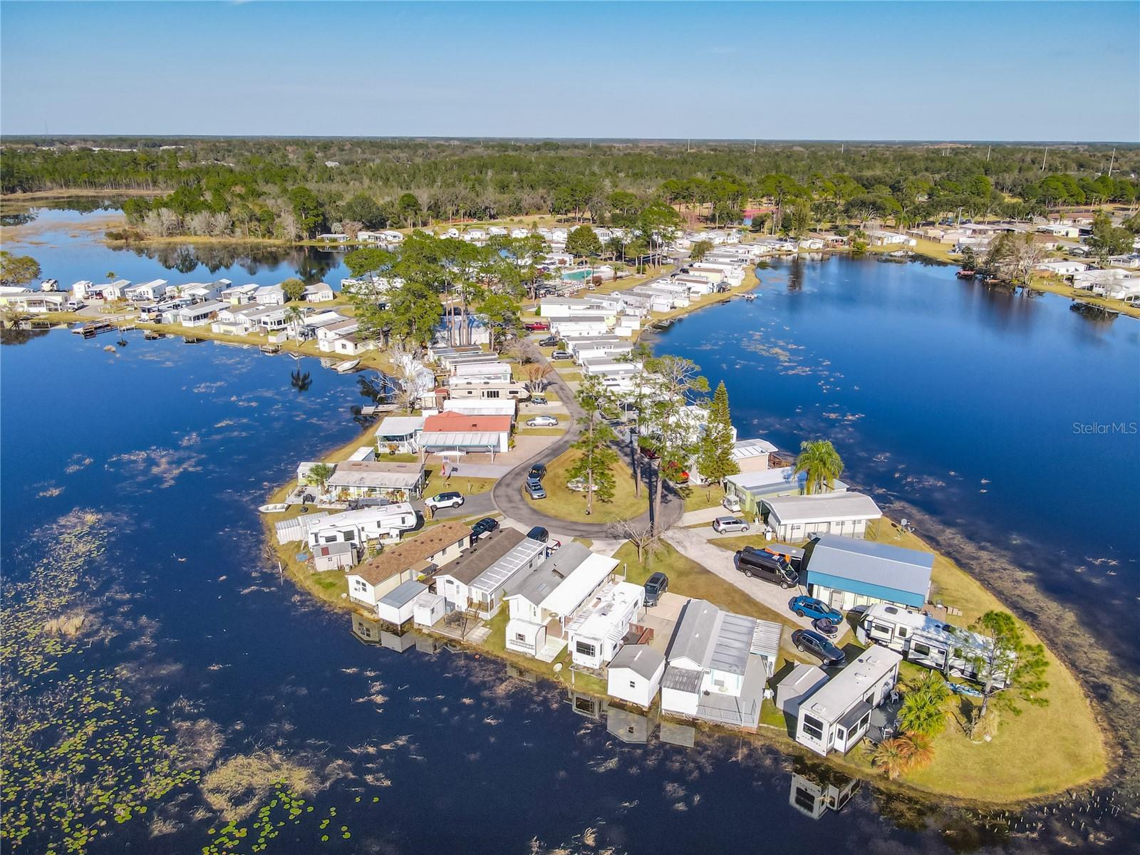 Listing photo id 50 for 70 & 71 Eagle Point S