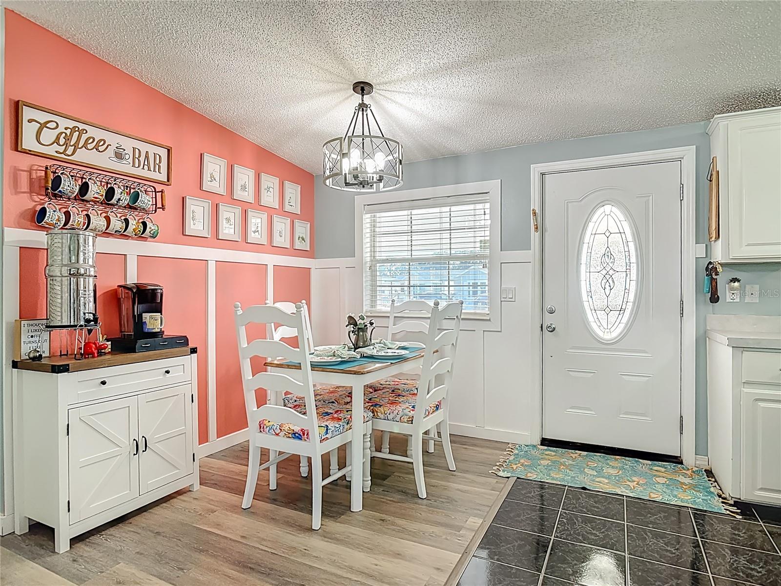 Listing photo id 4 for 70 & 71 Eagle Point S