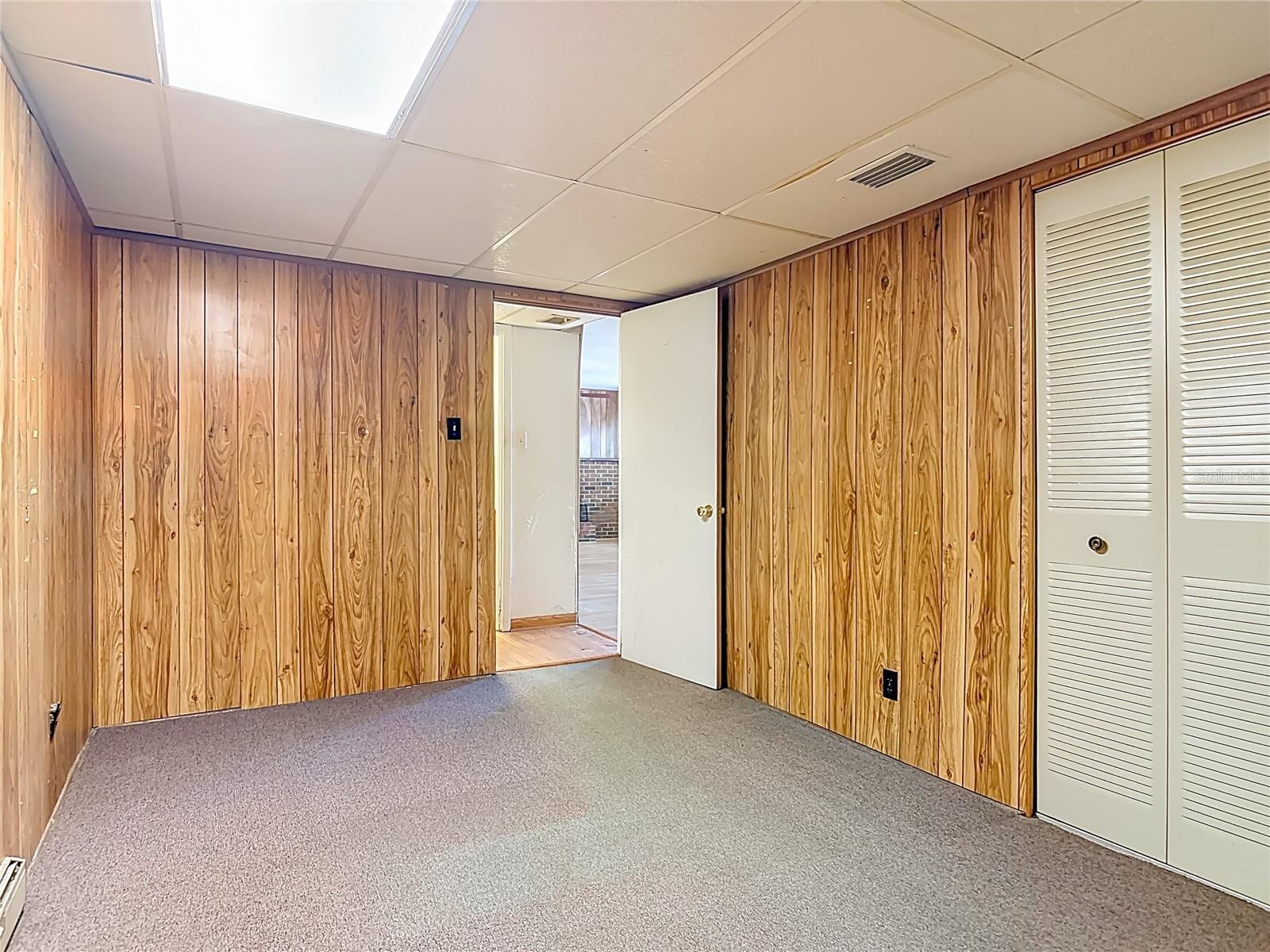 Image 35 of 79 For 730 University Avenue