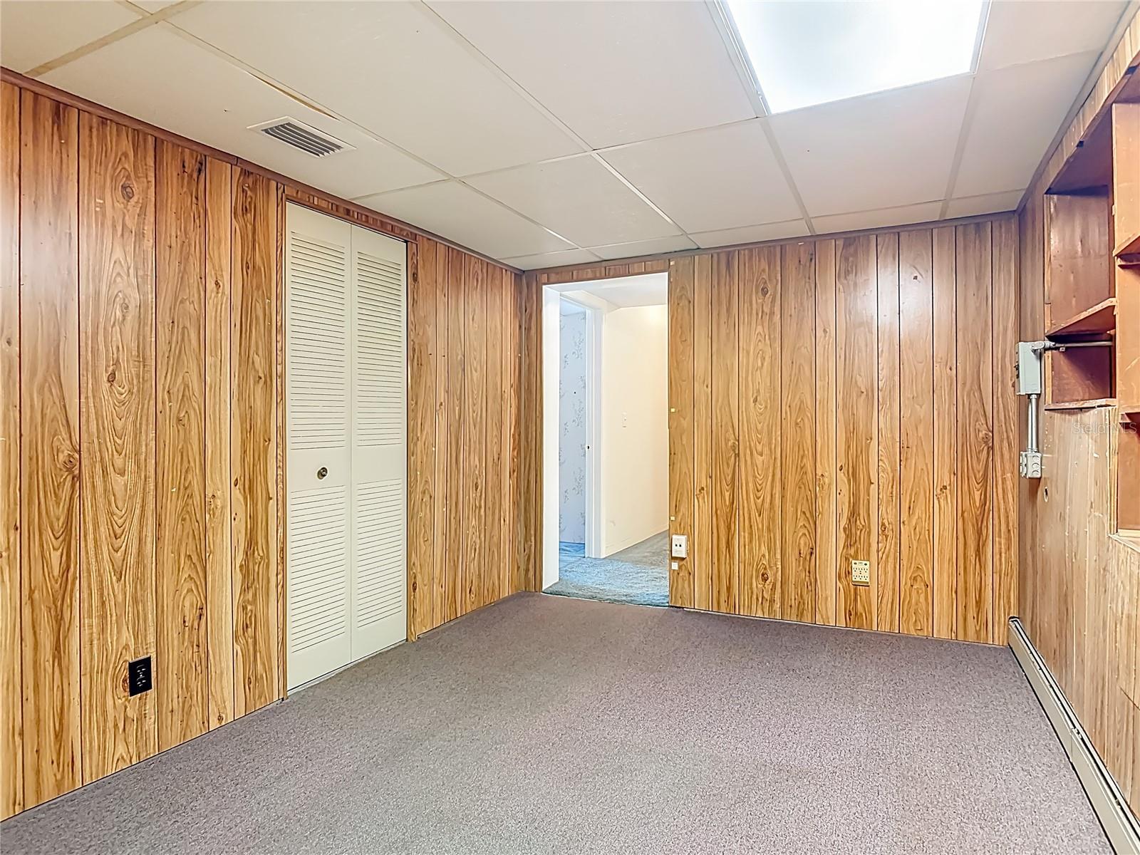 Image 36 of 79 For 730 University Avenue