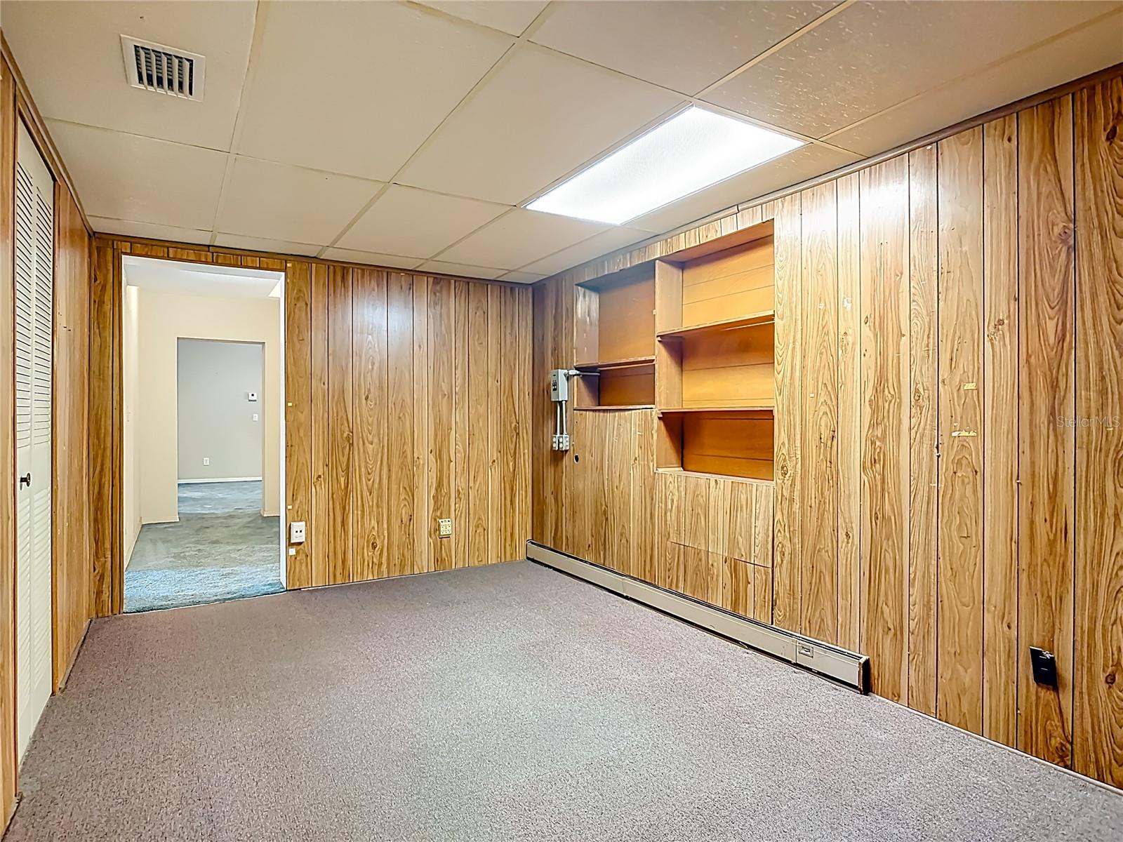 Image 37 of 79 For 730 University Avenue