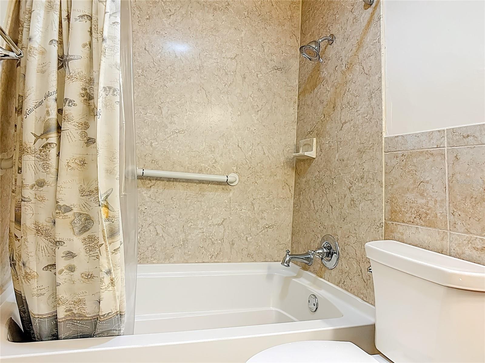 Image 39 of 79 For 730 University Avenue