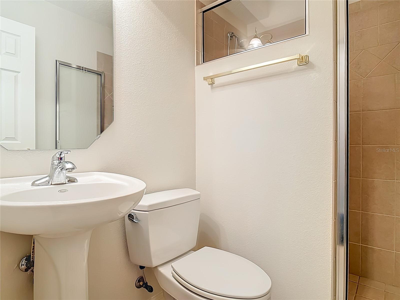 Image 48 of 79 For 730 University Avenue