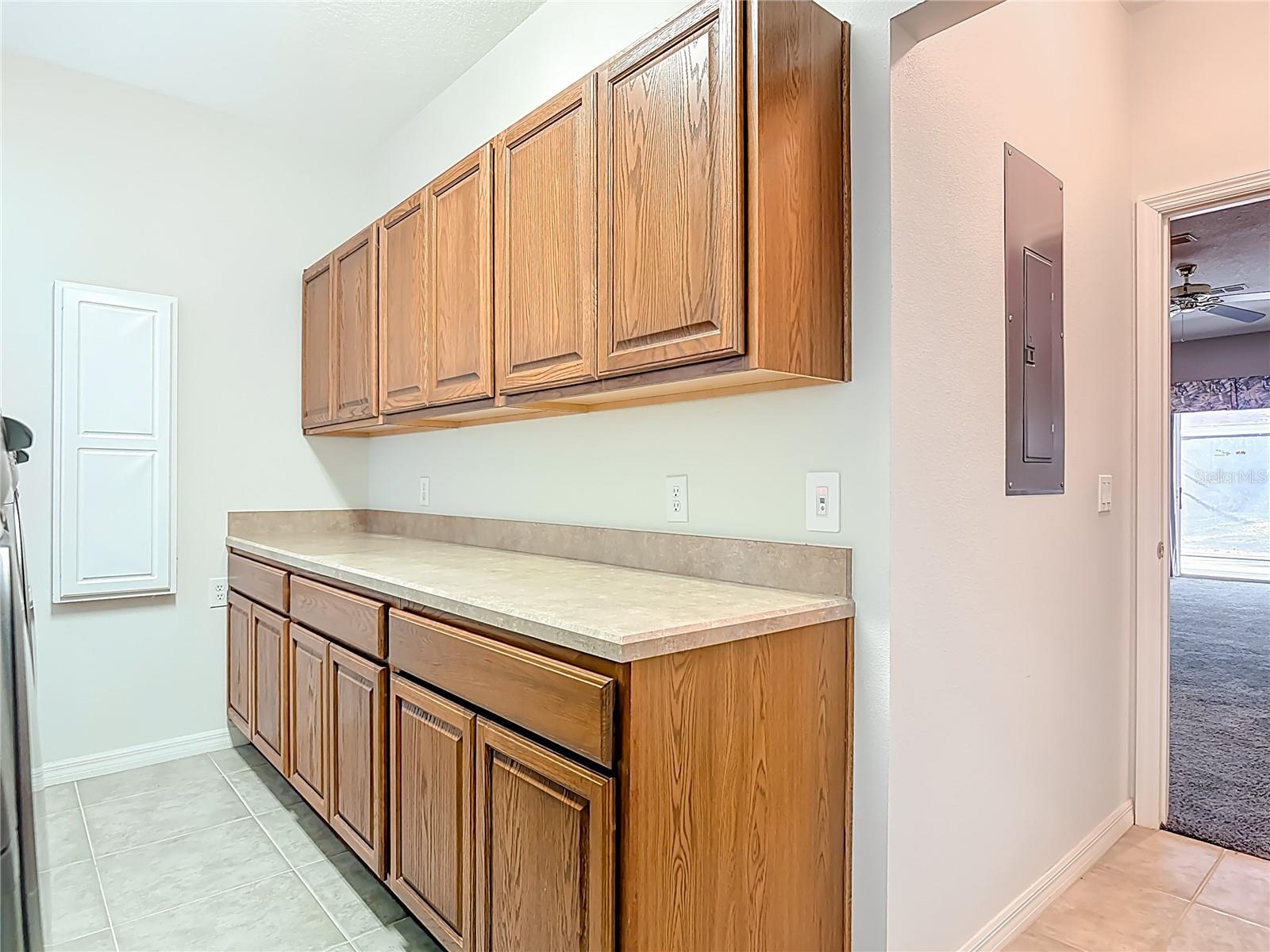 Image 58 of 79 For 730 University Avenue