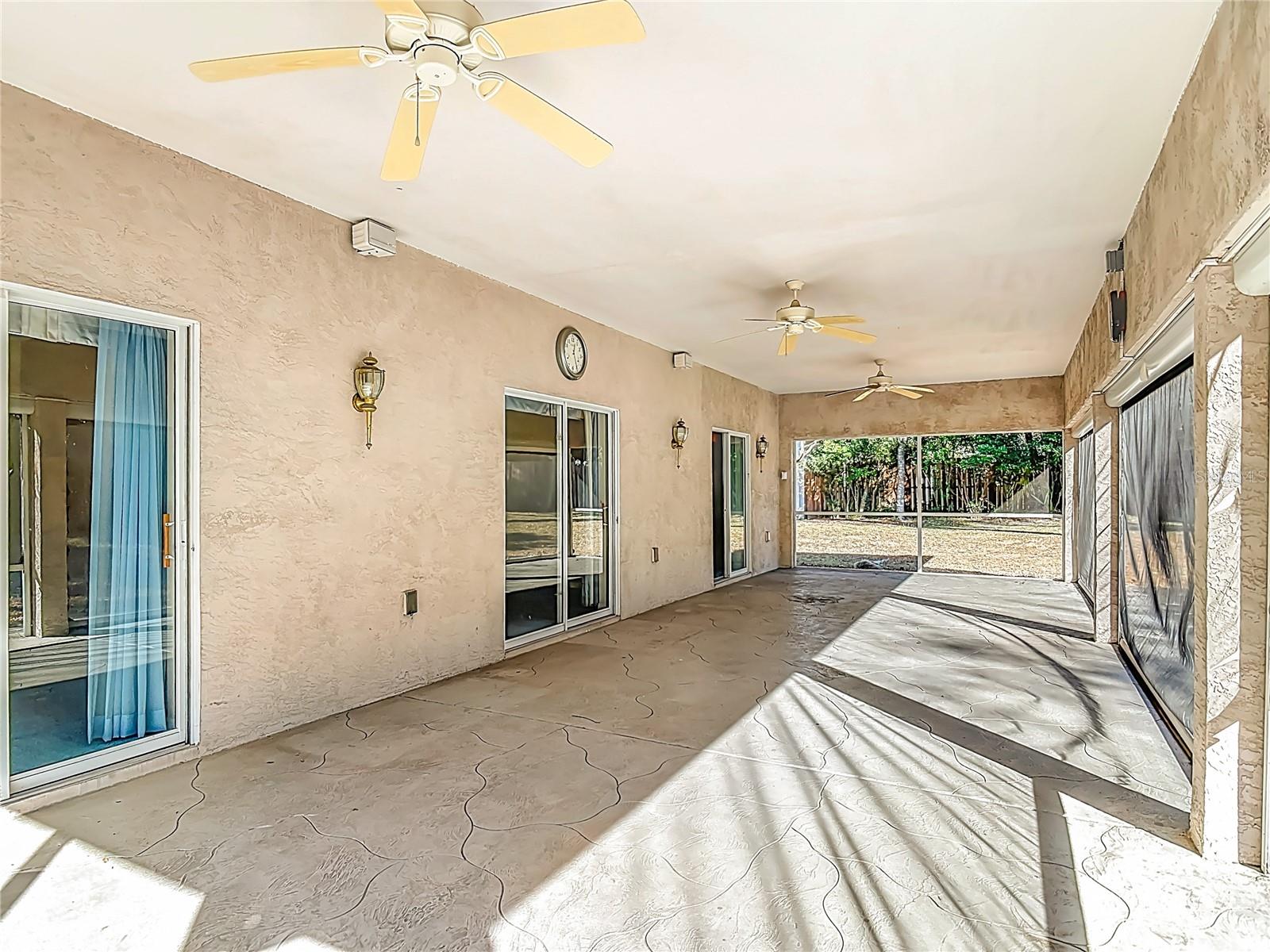 Image 62 of 79 For 730 University Avenue