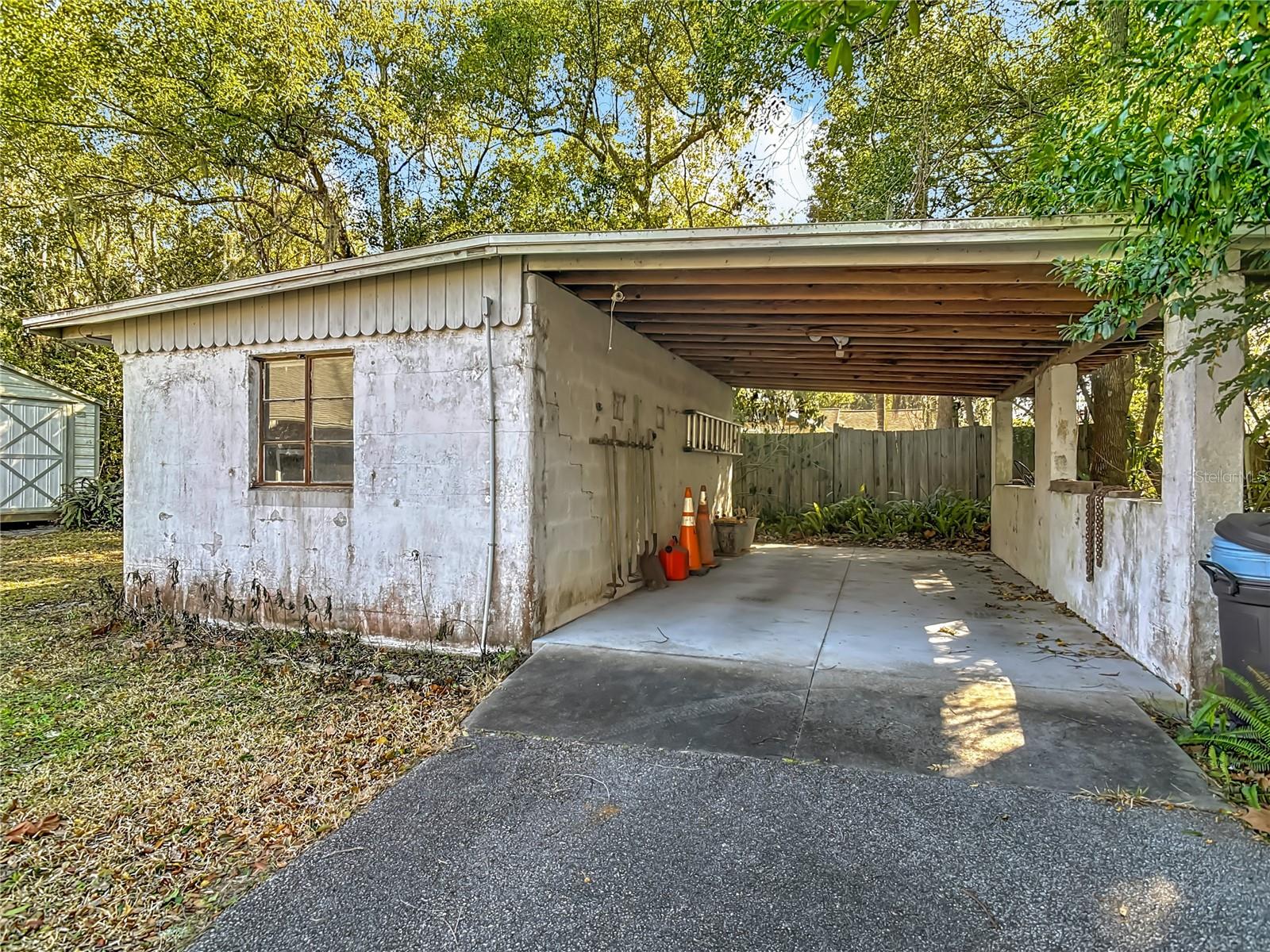 Image 70 of 79 For 730 University Avenue