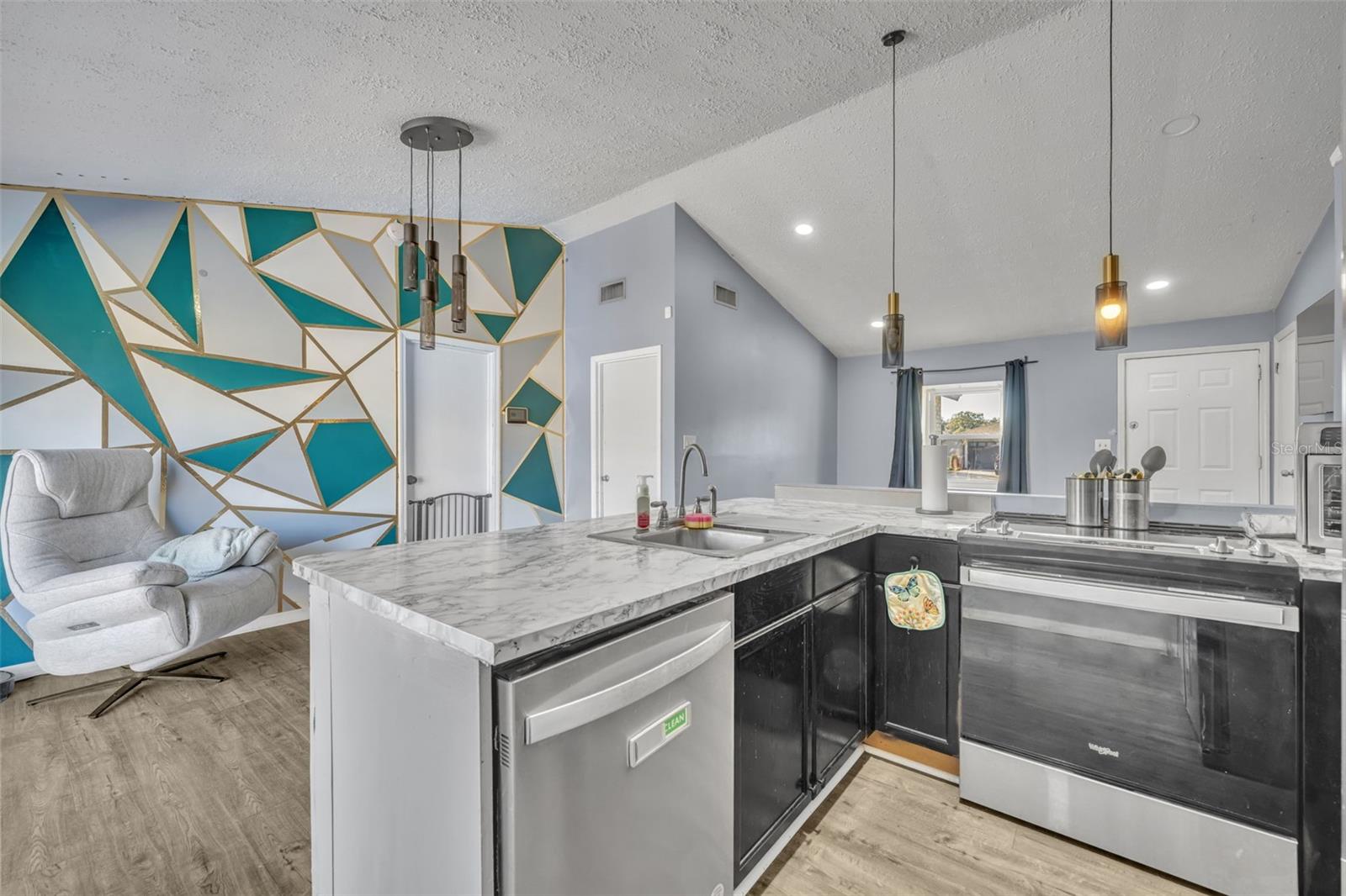 Image 11 of 25 For 222 Panama Road