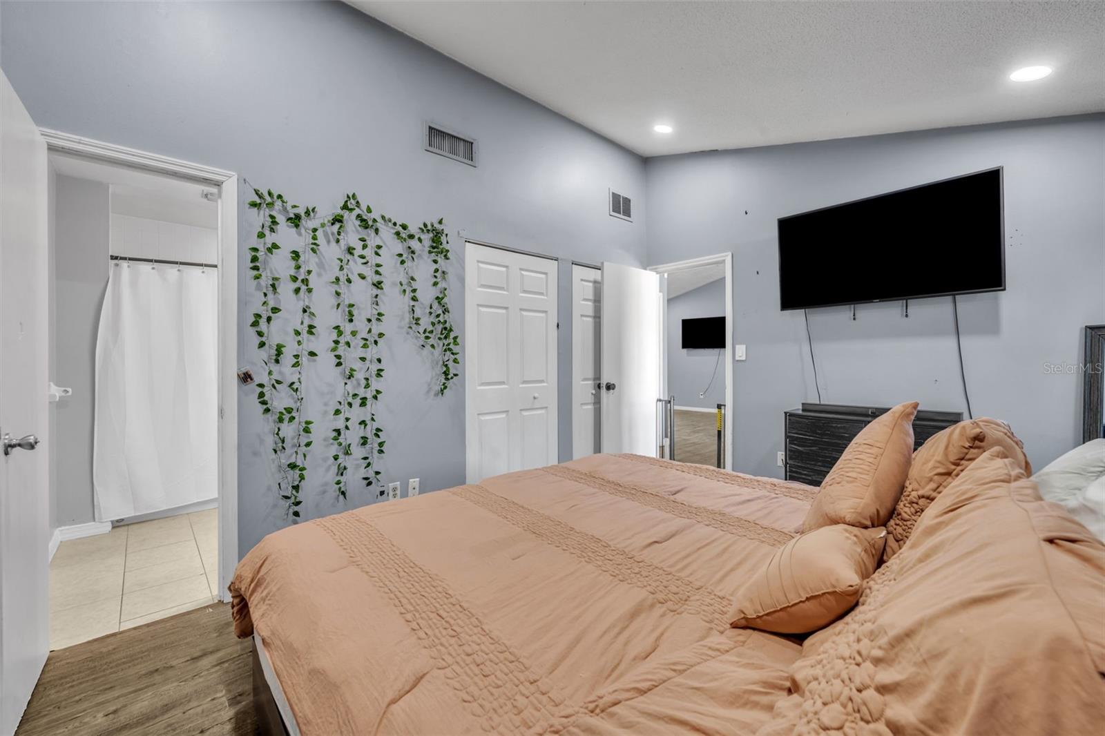 Image 17 of 25 For 222 Panama Road