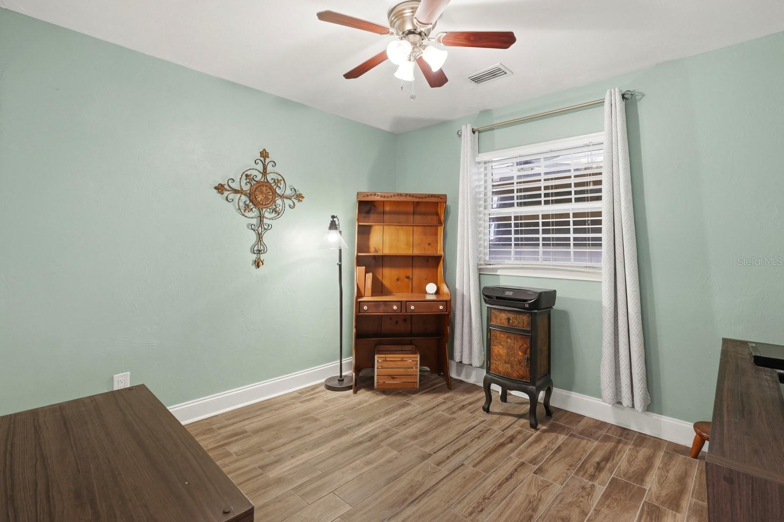 Image 15 of 60 For 686 Wildwood Drive