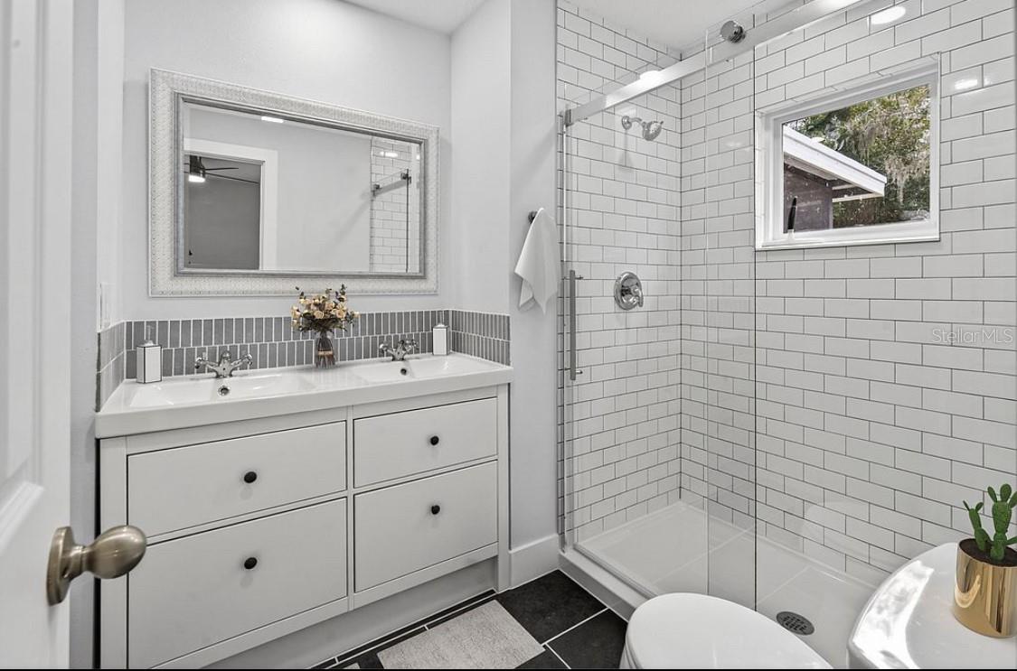 Image 8 of 15 For 461 Springwood Court