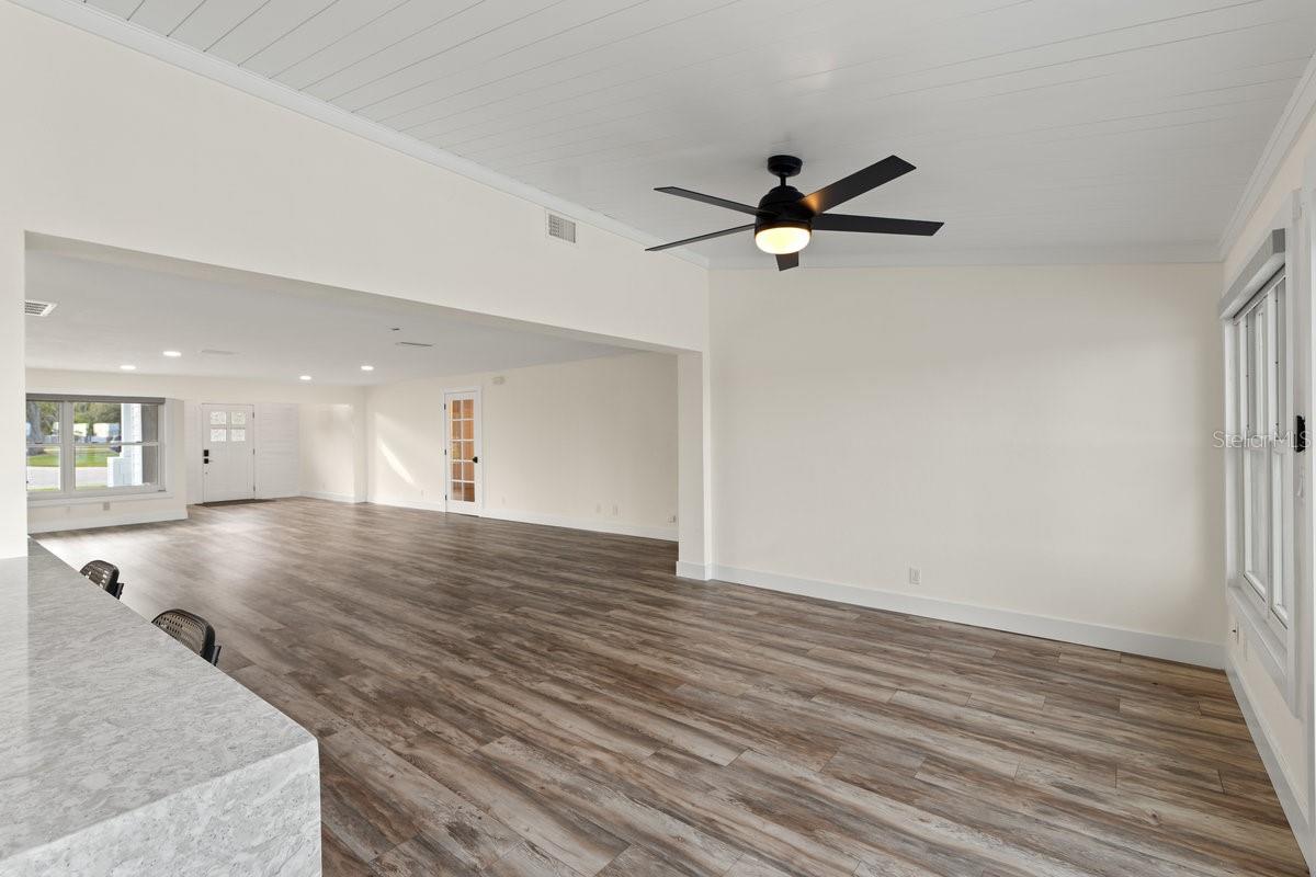 Image 14 of 67 For 22 Tiffany Circle