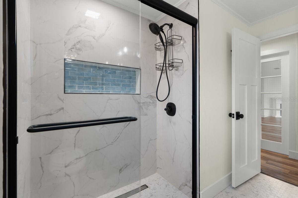 Image 29 of 67 For 22 Tiffany Circle