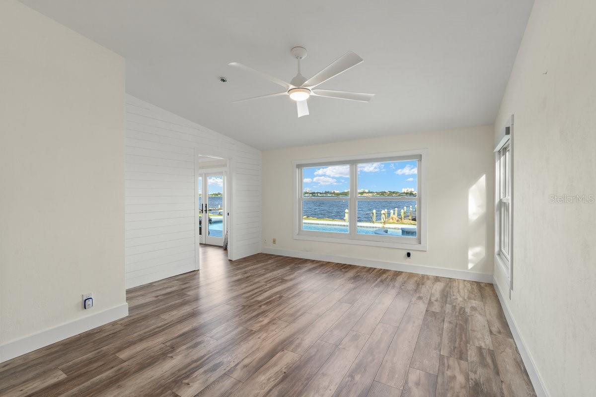 Image 34 of 67 For 22 Tiffany Circle