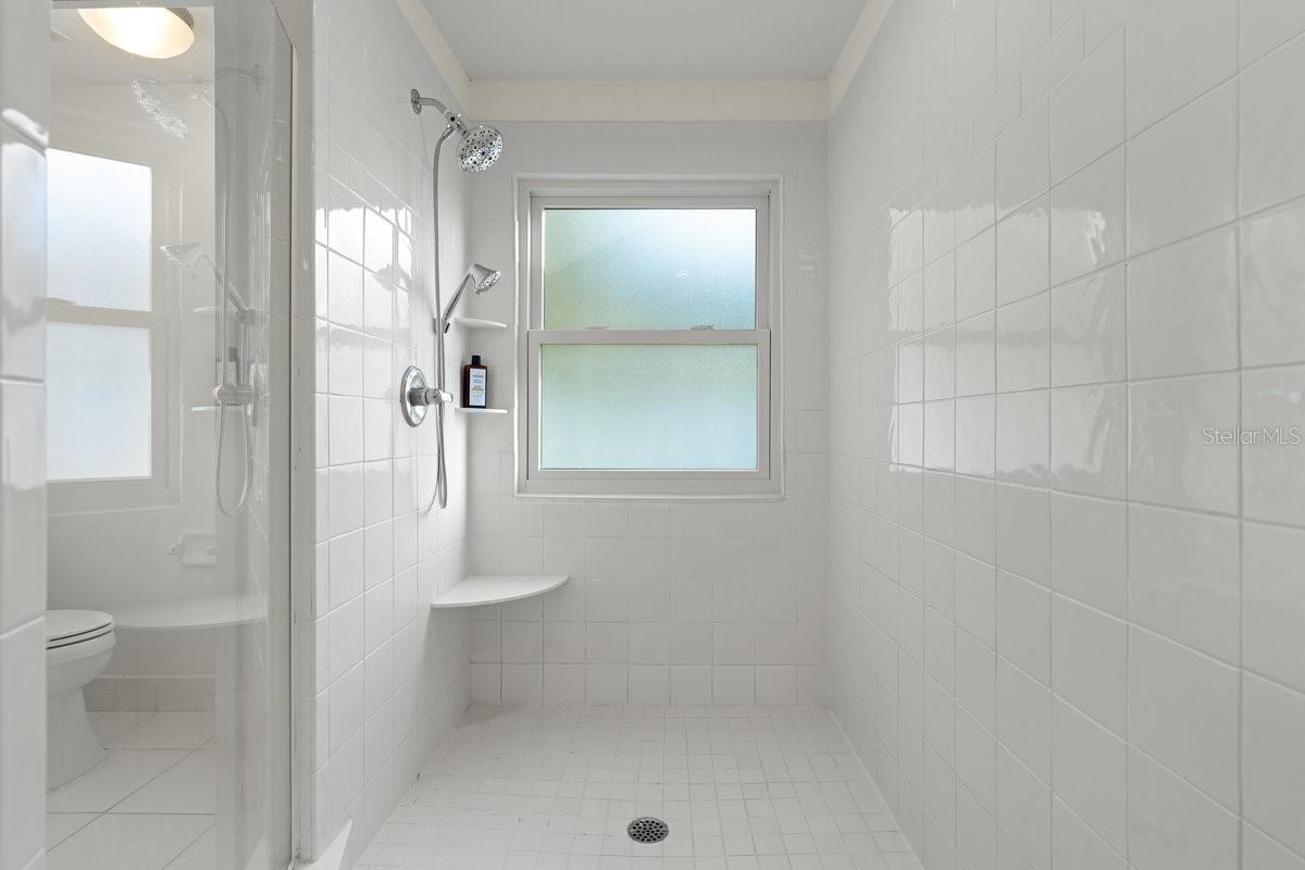 Image 39 of 67 For 22 Tiffany Circle