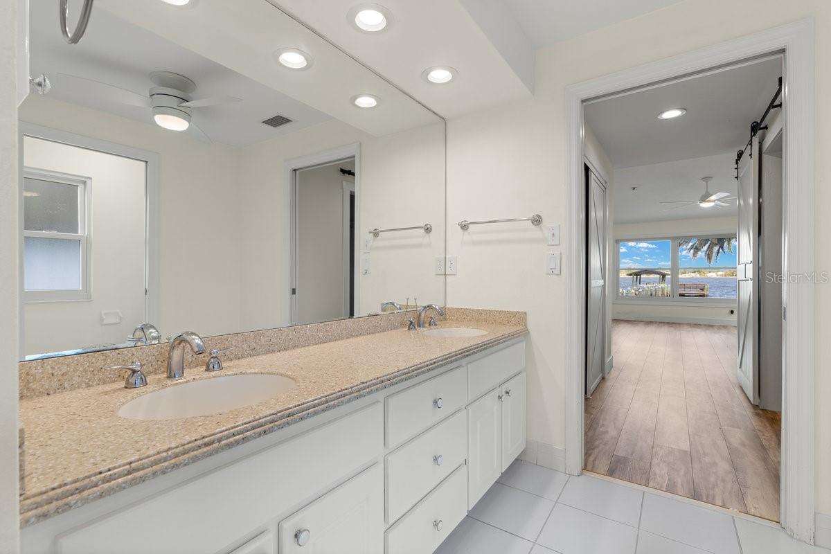 Image 40 of 67 For 22 Tiffany Circle