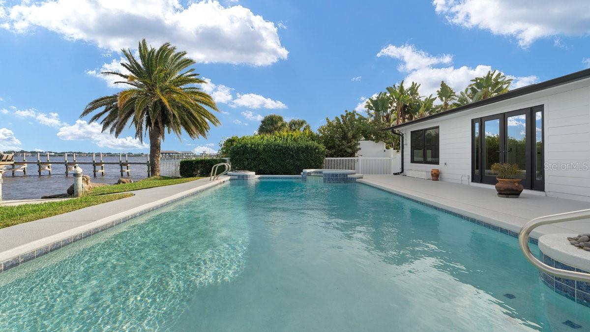 Image 41 of 67 For 22 Tiffany Circle