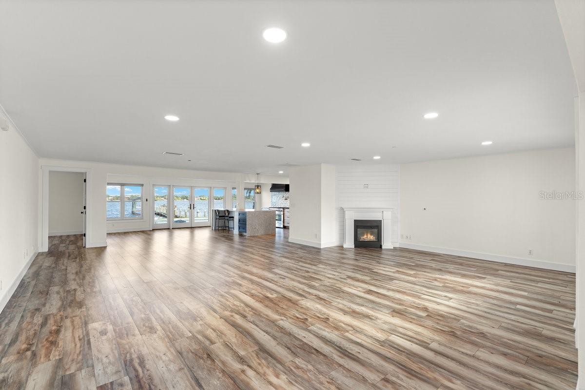 Image 8 of 67 For 22 Tiffany Circle