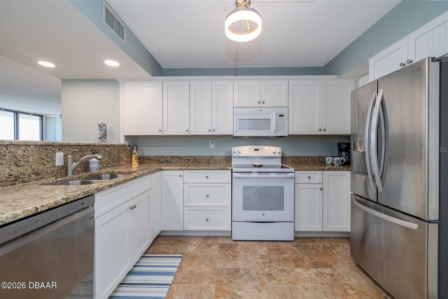 Image 10 of 31 For 1420 Atlantic Avenue 1601