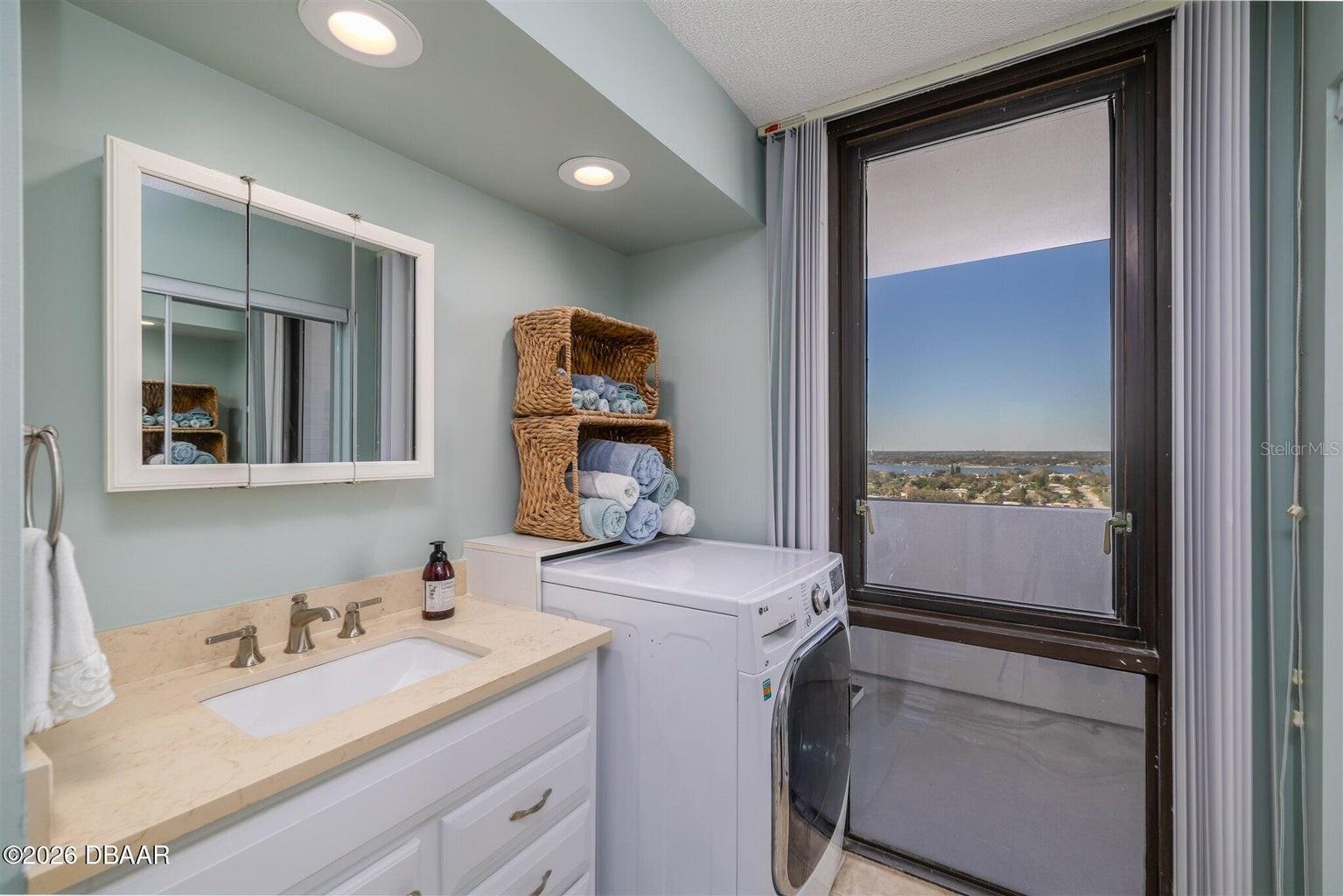 Image 16 of 31 For 1420 Atlantic Avenue 1601