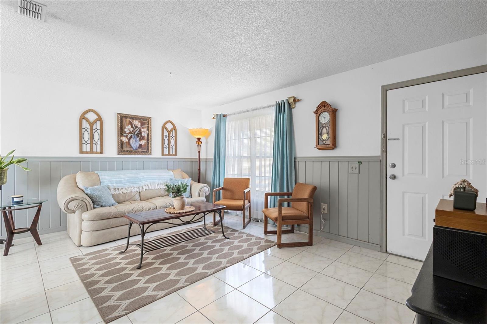 Image 15 of 38 For 2771 Slater Drive