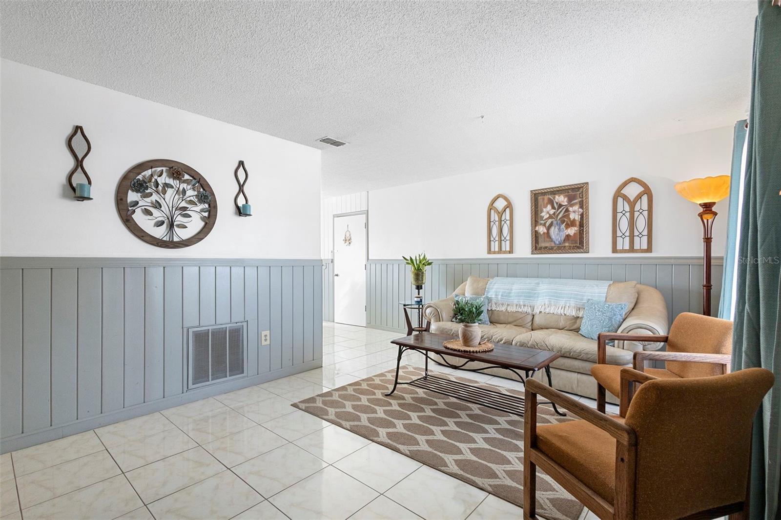 Image 16 of 38 For 2771 Slater Drive