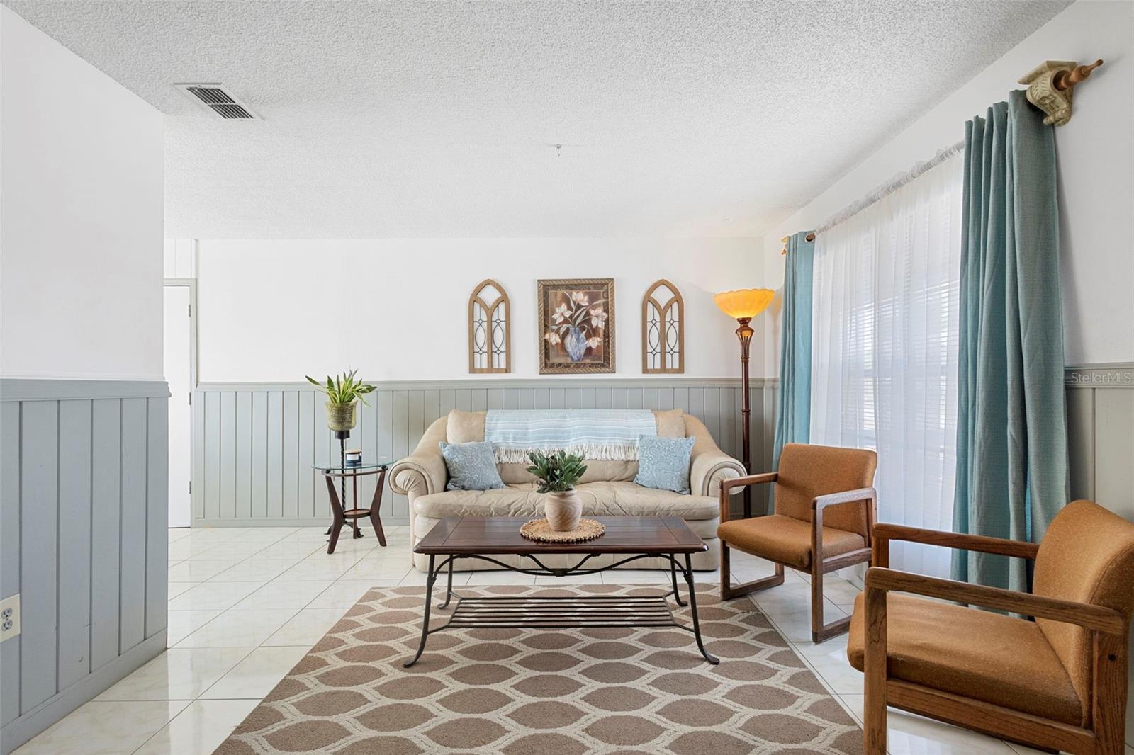 Image 17 of 38 For 2771 Slater Drive