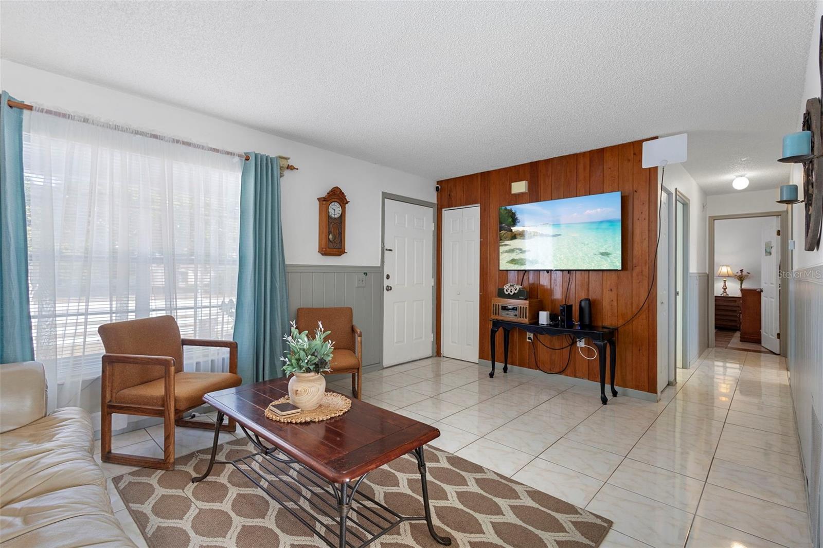 Image 19 of 38 For 2771 Slater Drive