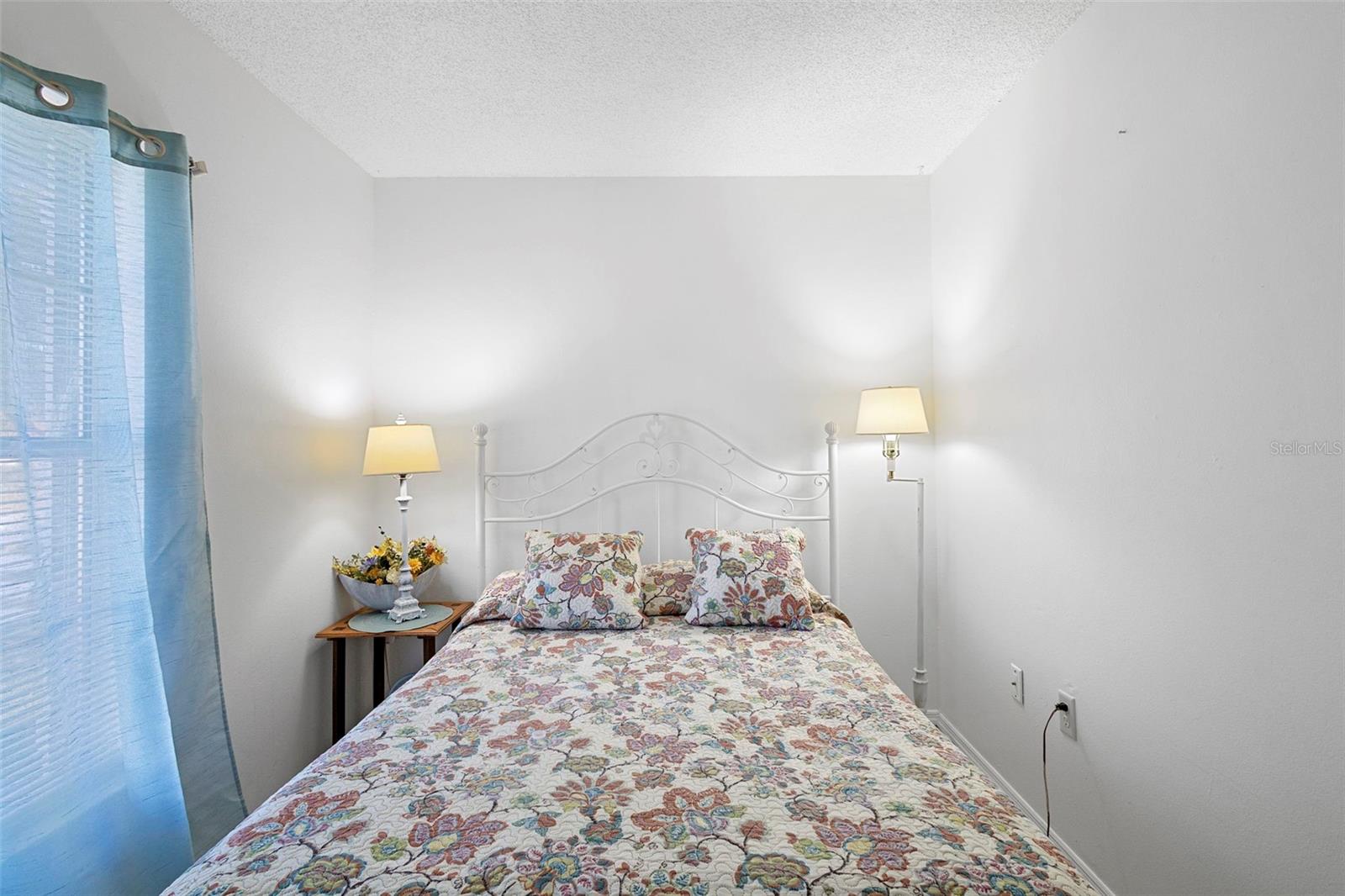 Image 29 of 38 For 2771 Slater Drive