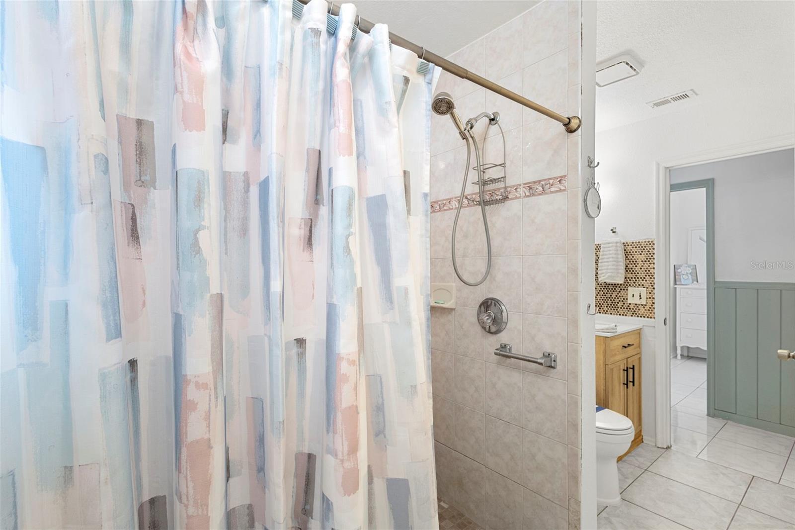 Image 35 of 38 For 2771 Slater Drive