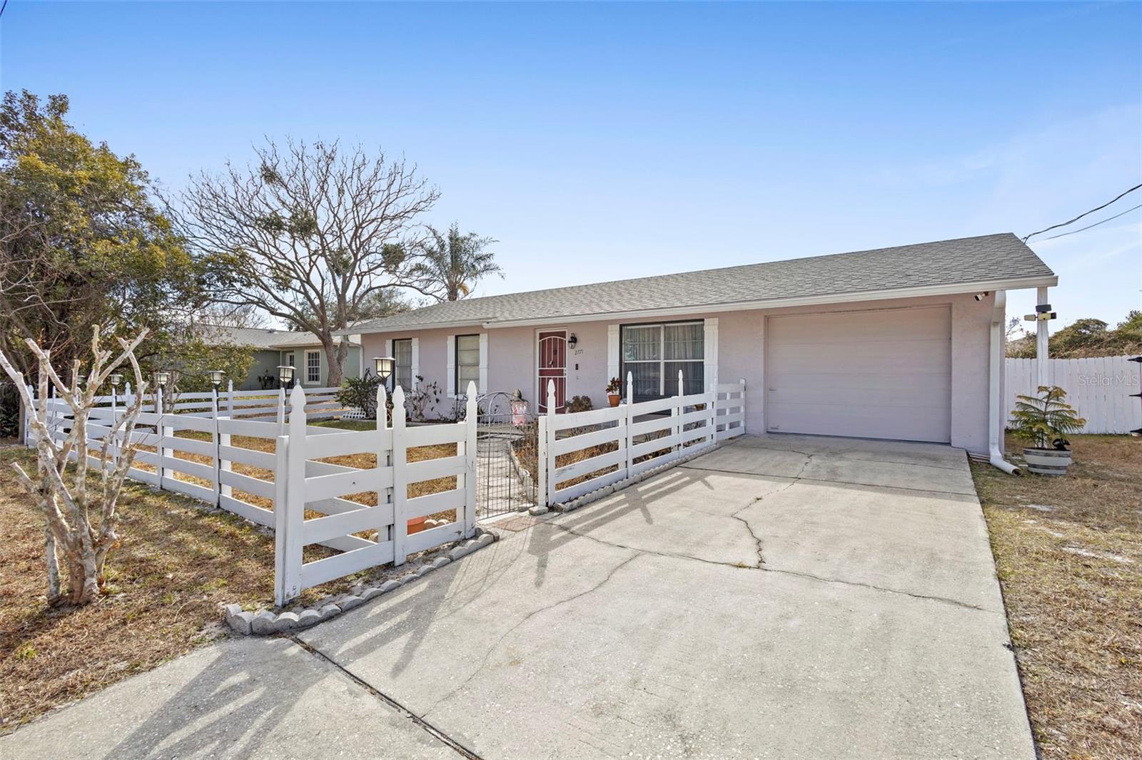 Image 4 of 38 For 2771 Slater Drive