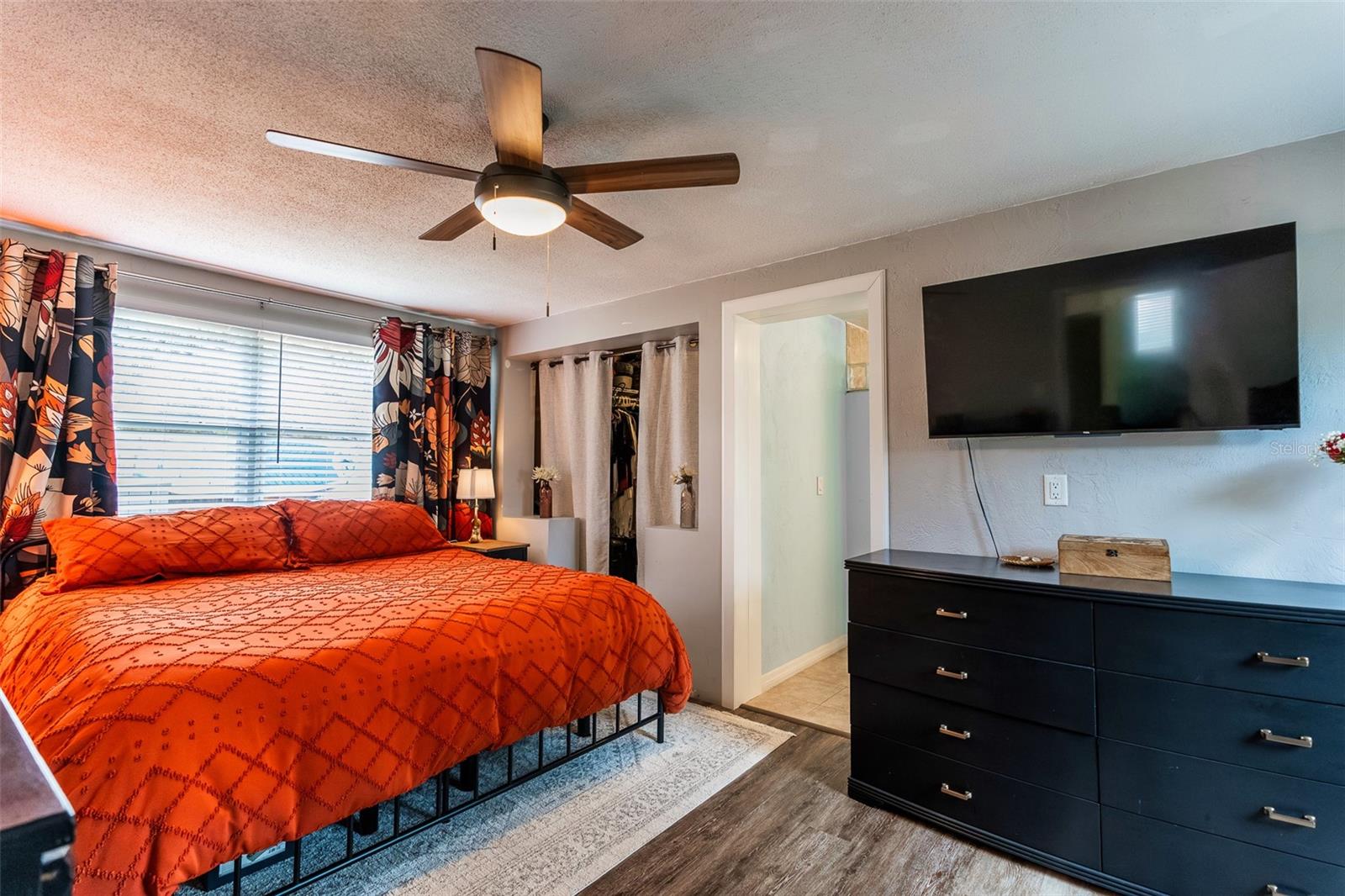 Image 24 of 43 For 728 Flamingo Drive