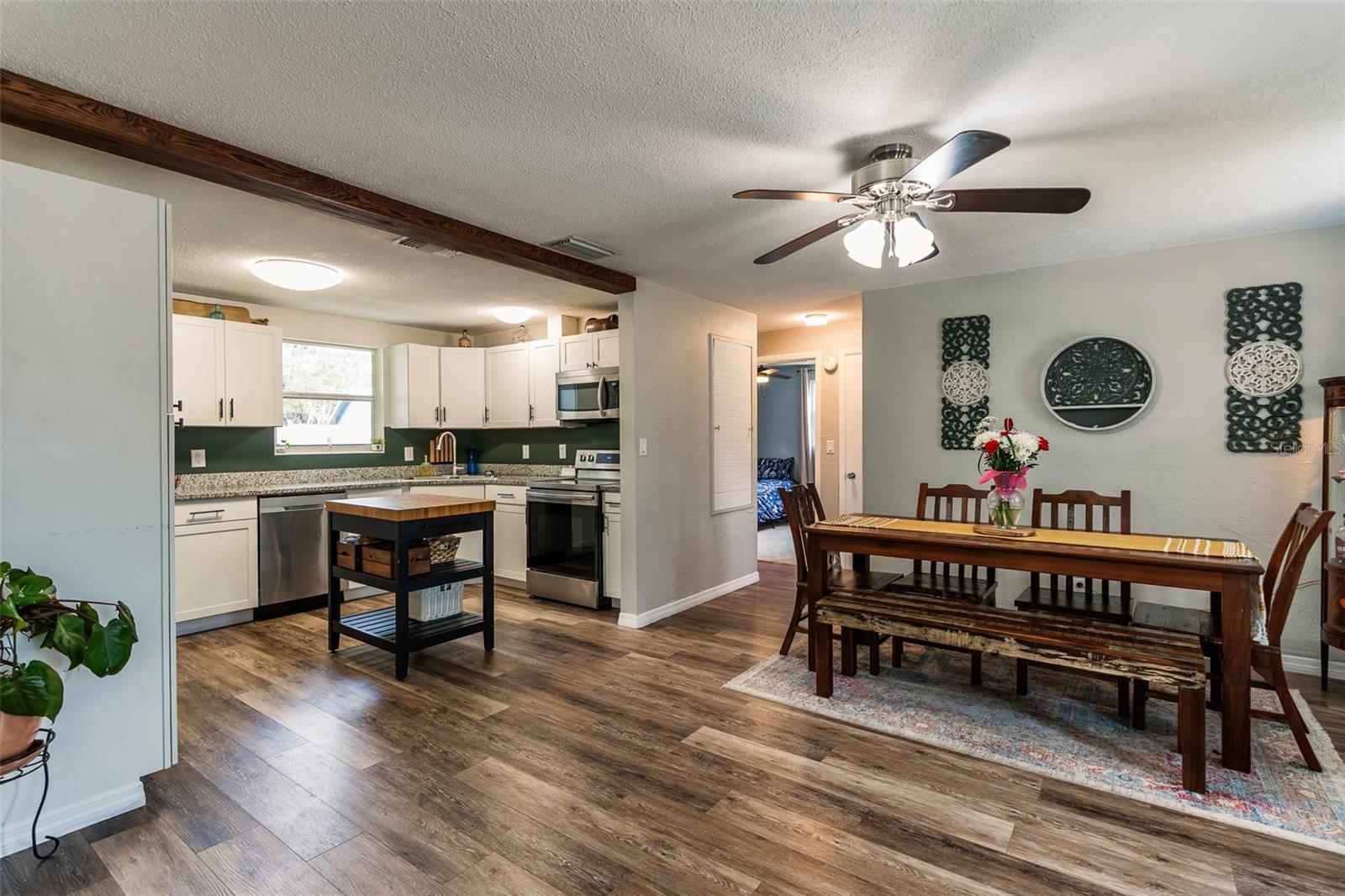 Image 3 of 43 For 728 Flamingo Drive