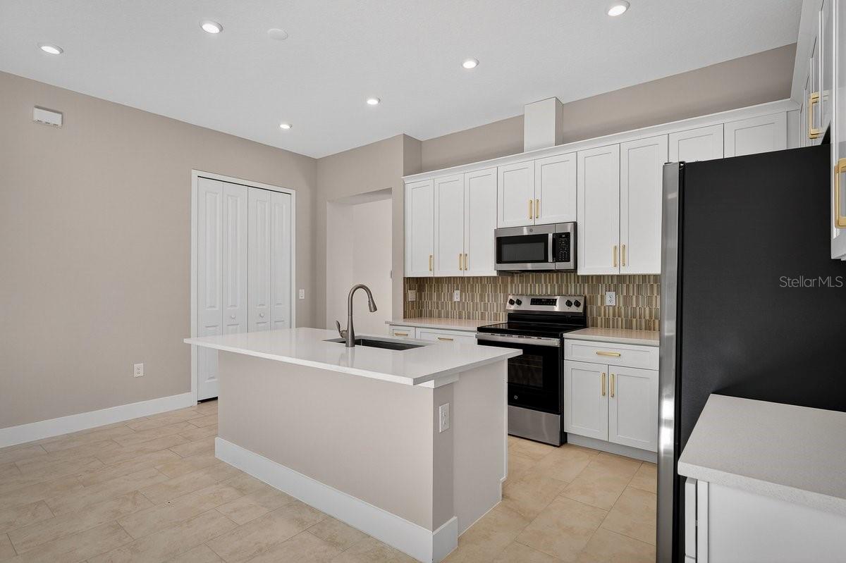 Image 28 of 56 For 1257 Champions Drive