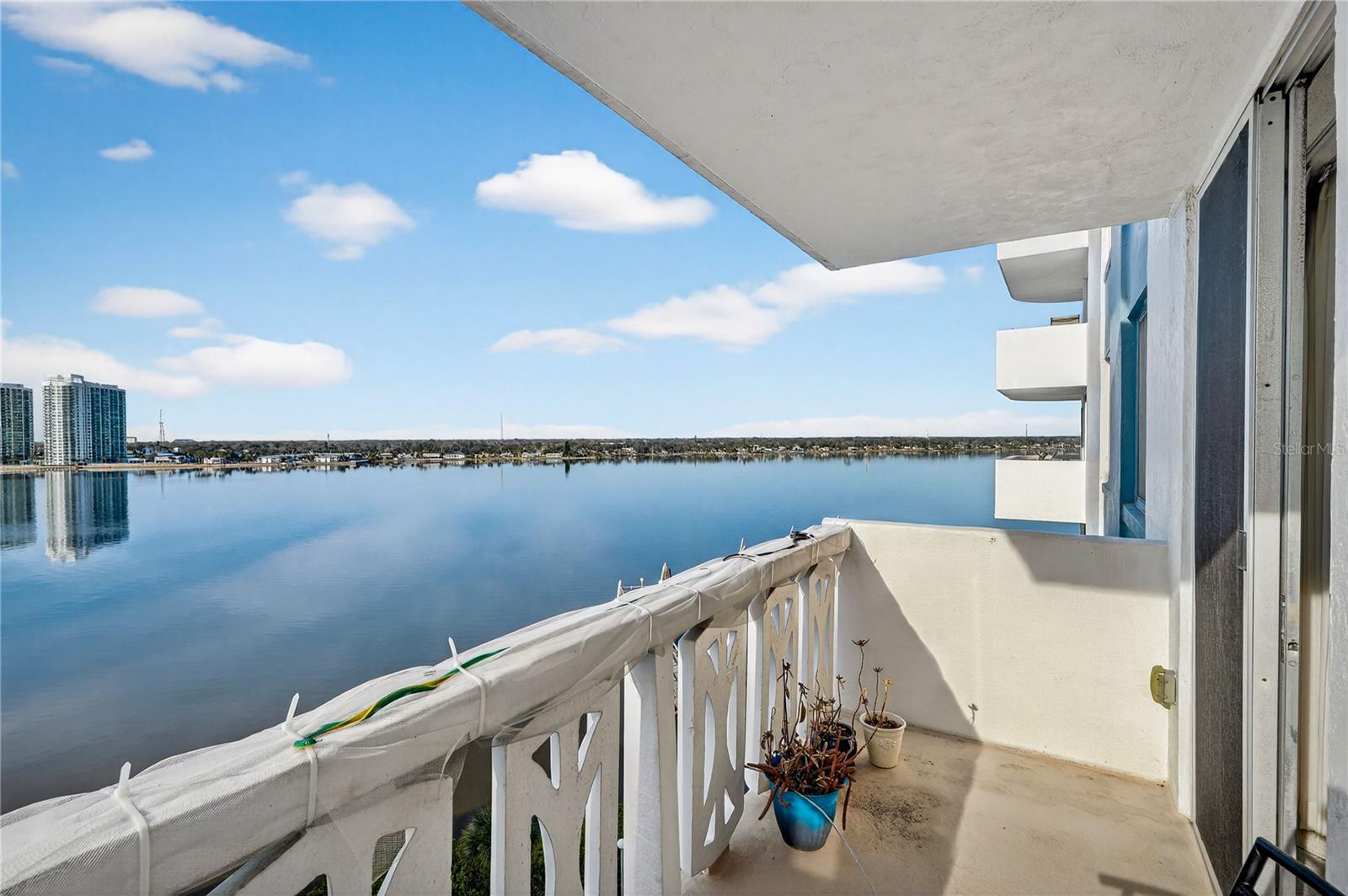 Image 2 of 37 For 935 Halifax Avenue 707