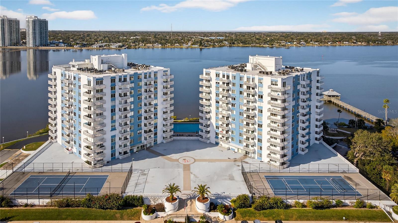 Image 26 of 37 For 935 Halifax Avenue 707