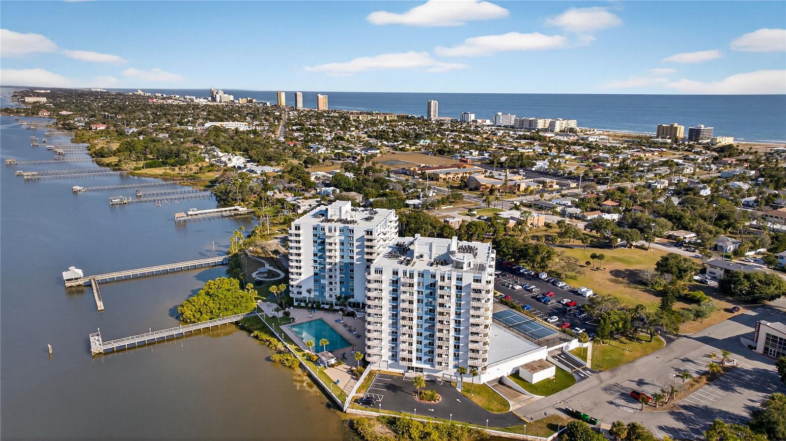 Image 30 of 37 For 935 Halifax Avenue 707