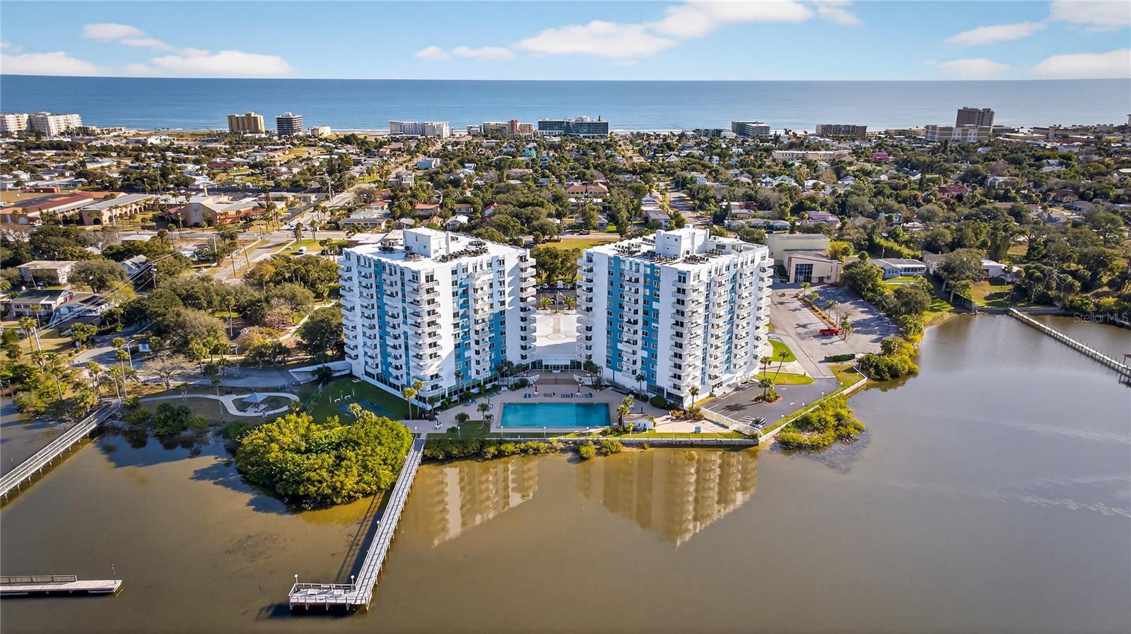 Image 33 of 37 For 935 Halifax Avenue 707