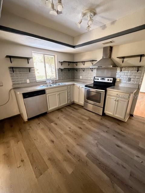 Image 9 of 12 For 1025 Calle Grande Street