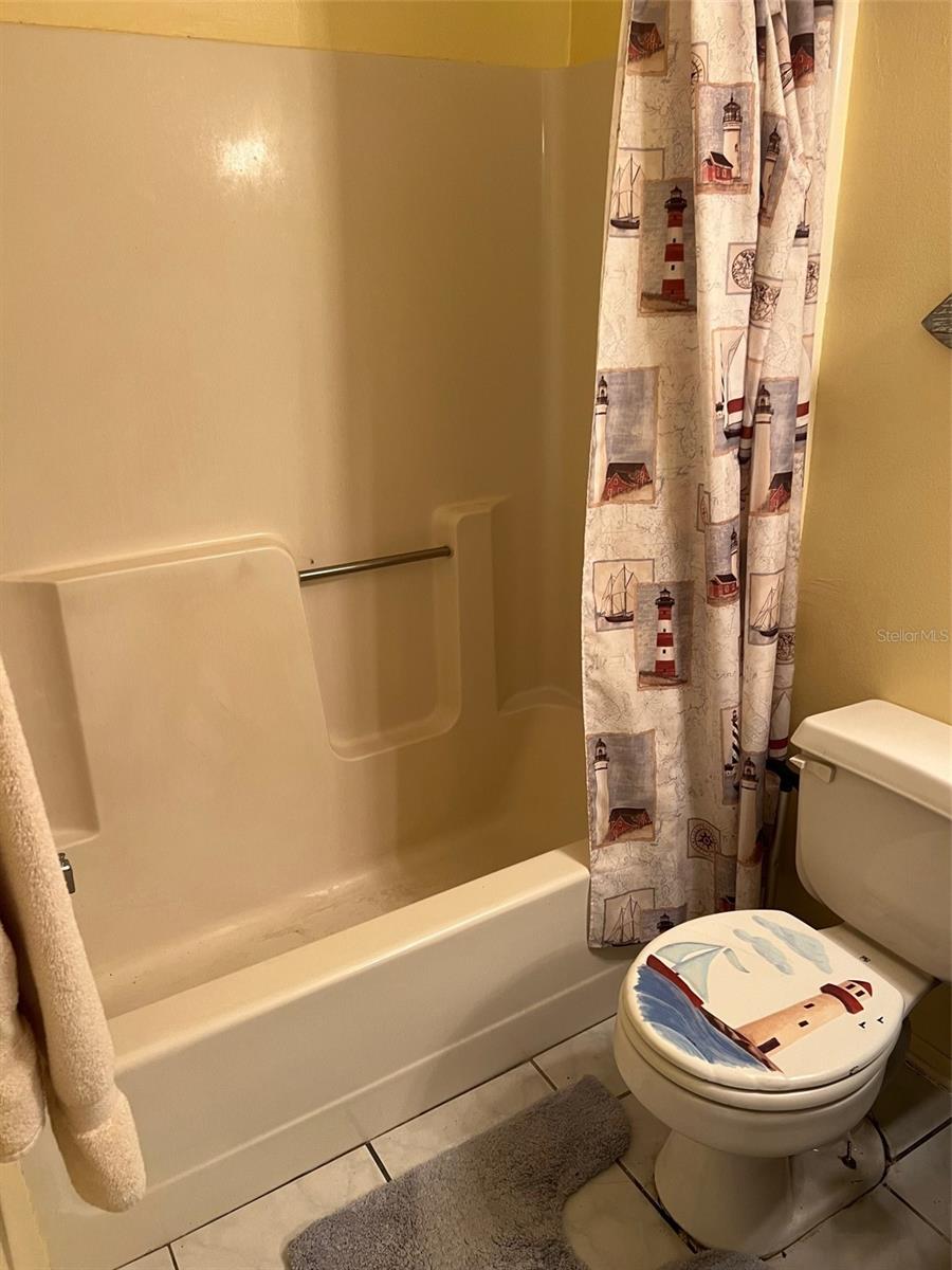 Image 18 of 37 For 330 Bonnie Lane