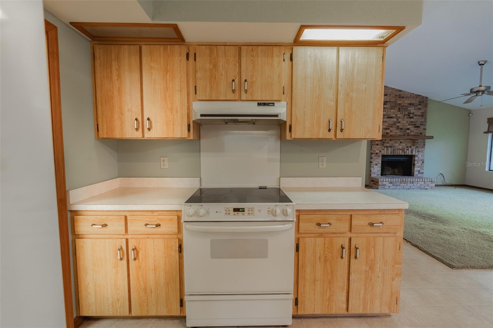 Image 12 of 44 For 1325 Spring Garden Avenue