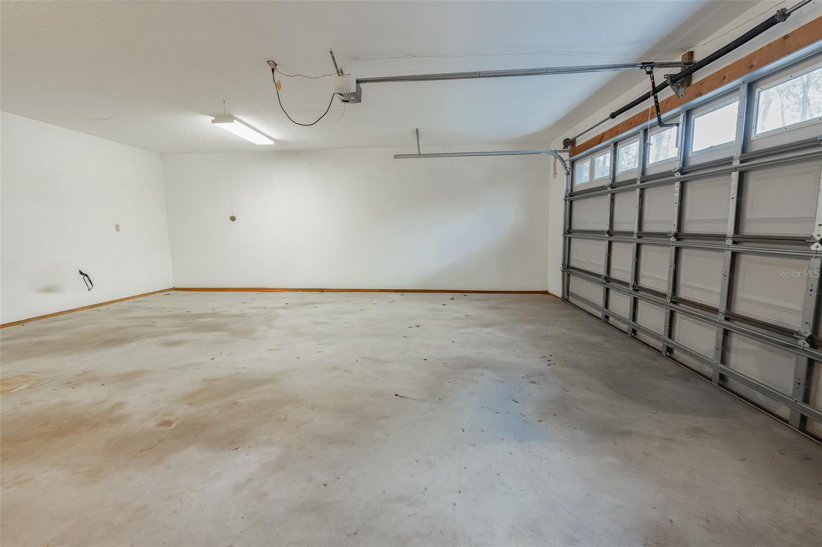 Image 43 of 44 For 1325 Spring Garden Avenue