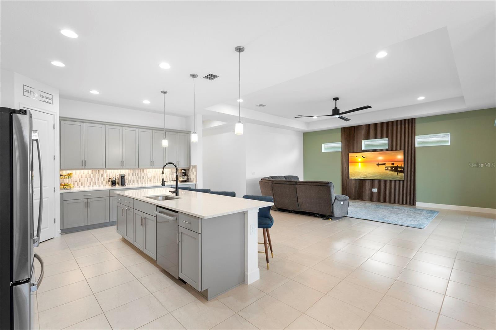 Image 11 of 39 For 6291 Fallsgrove Lane