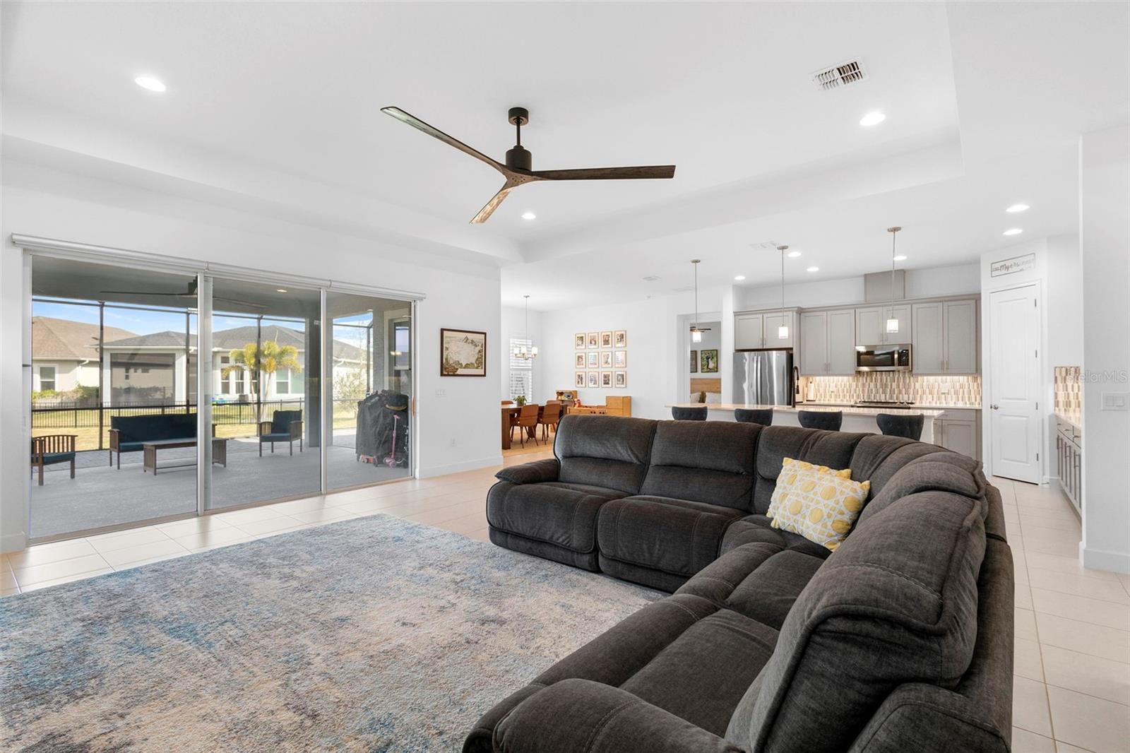 Image 13 of 39 For 6291 Fallsgrove Lane