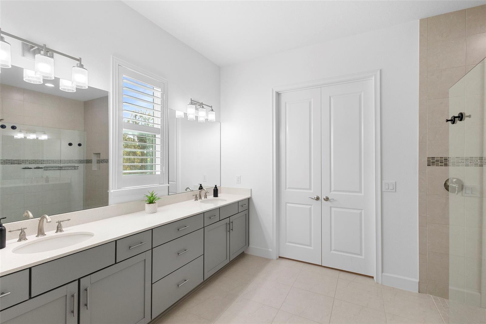 Image 20 of 39 For 6291 Fallsgrove Lane