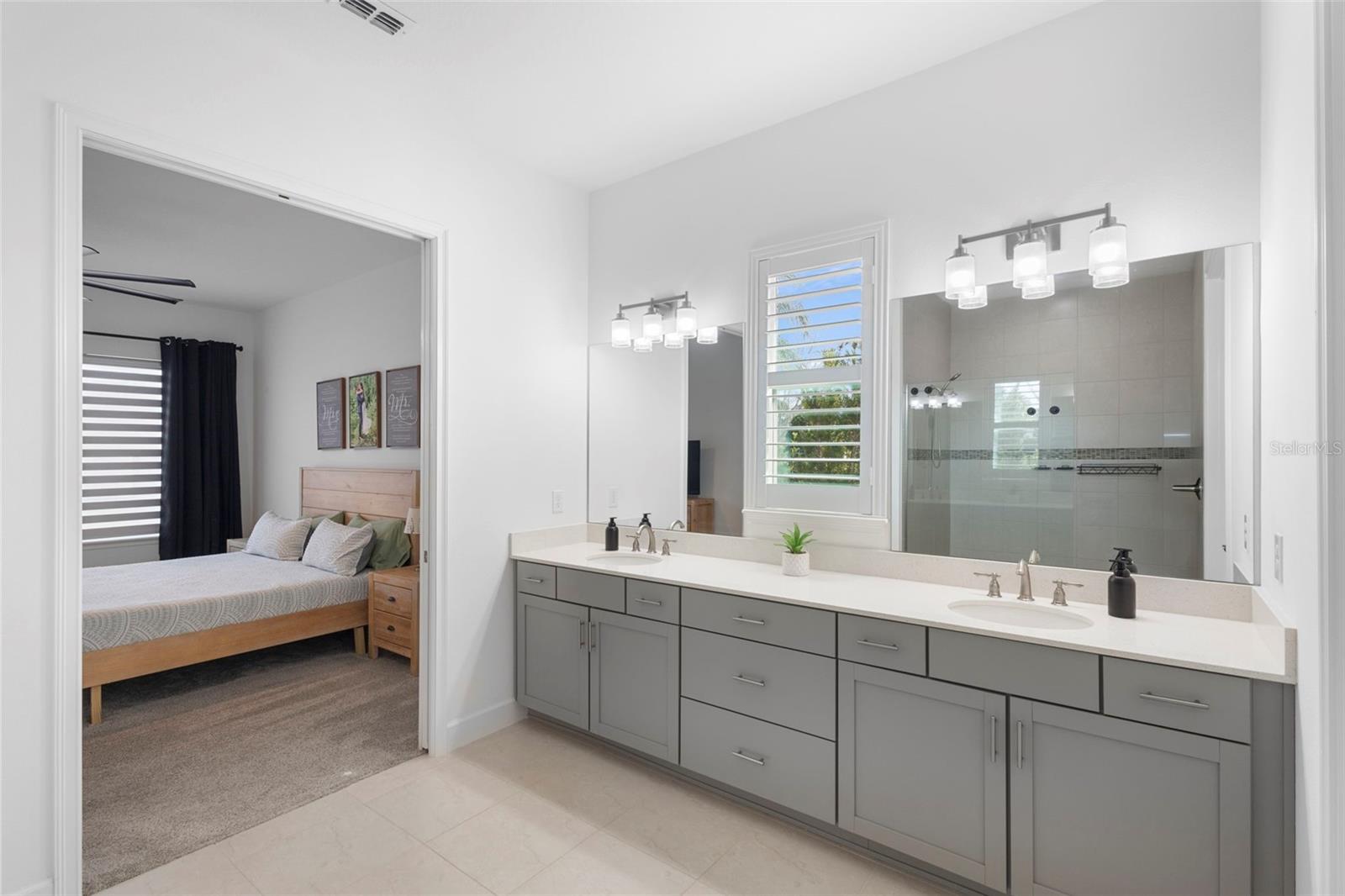 Image 22 of 39 For 6291 Fallsgrove Lane