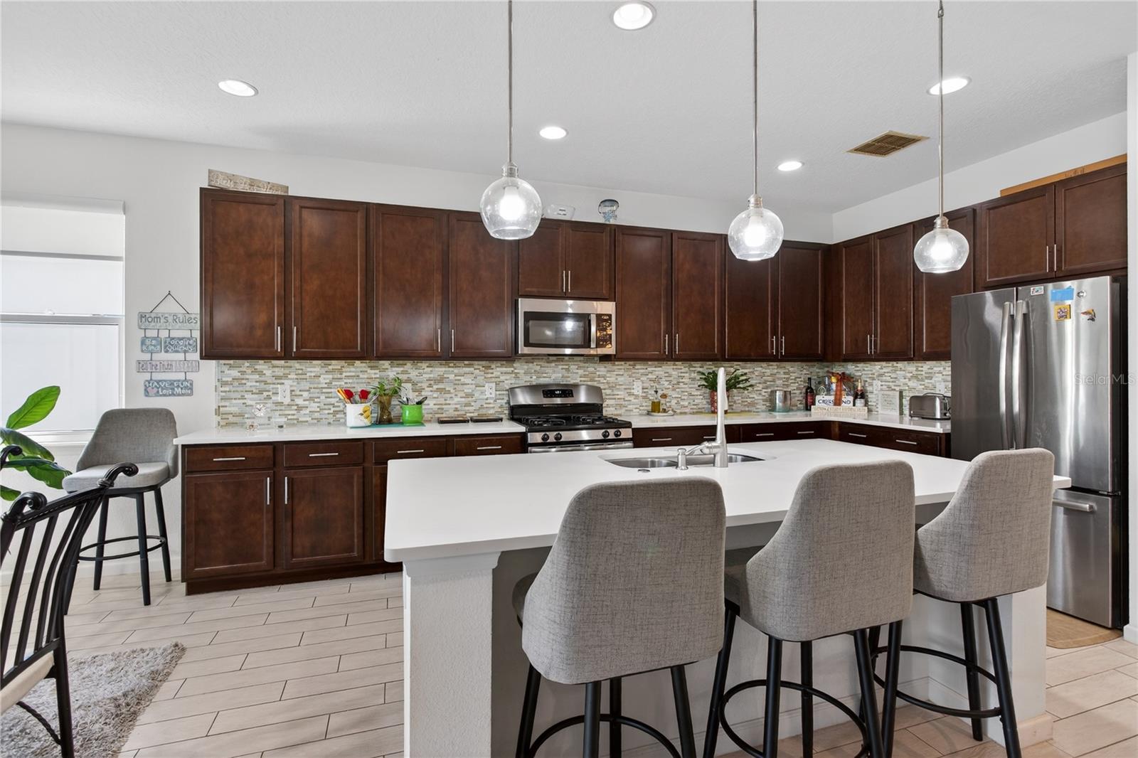 Image 22 of 35 For 1539 Lambrook Drive